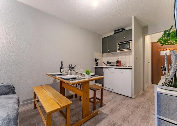 Ski-in Ski-out 2br With Mountain View - - Le Joker Lägenhet